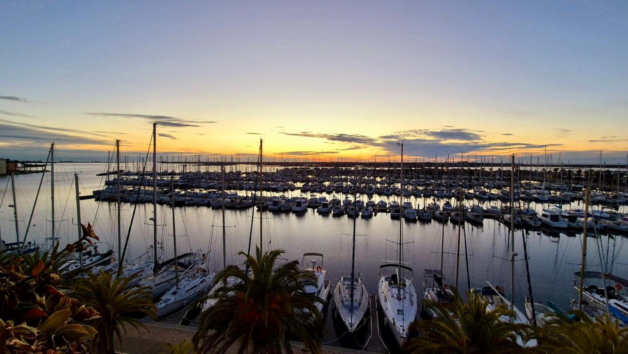 - L'Horizon Bleu - Cocon Romantique Avec Vue Mer Panoramique Gruissan Eksteriør billede