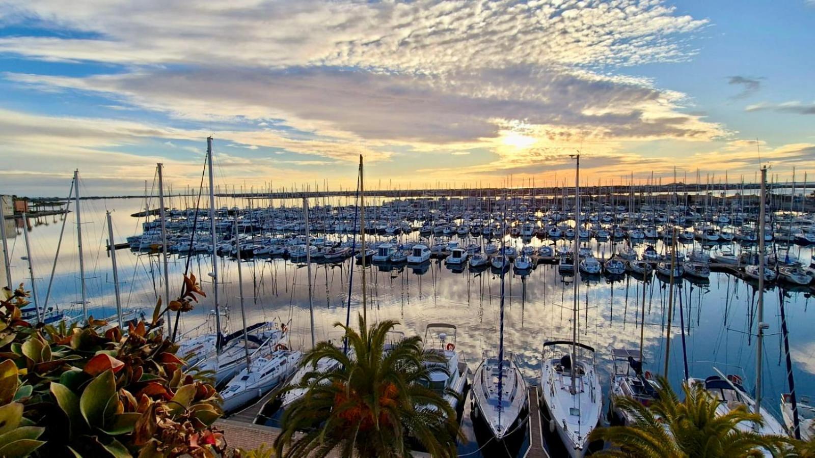 - L'Horizon Bleu - Cocon Romantique Avec Vue Mer Panoramique Gruissan Eksteriør billede